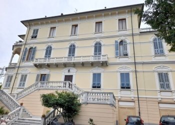 facciata - Quadrilocale Via Giuseppe Delfino 9, Quiliano - foto 2