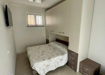 camera - Bilocale Borghetto Santo Spirito - foto 7