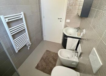 bagno - Bilocale Borghetto Santo Spirito - foto 13