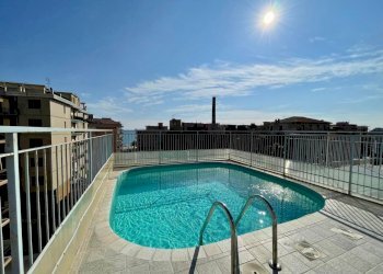 piscina condominiale - Bilocale Borghetto Santo Spirito - foto 18