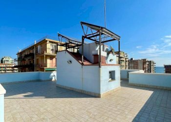 terrazzo condominiale - Bilocale Borghetto Santo Spirito - foto 20