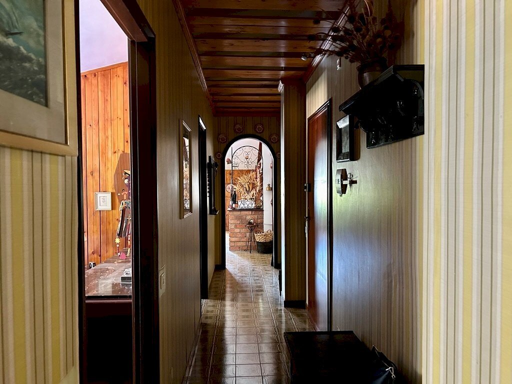 corridoio - Trilocale Via Provinciale 194, Chiusa di Pesio - foto 2