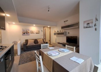 soggiorno angolo cottura - Bilocale Loano - foto 2