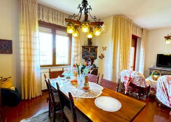 SOGGIORNO - Appartamento Via Fratelli Grondona 18, Savona - foto 6