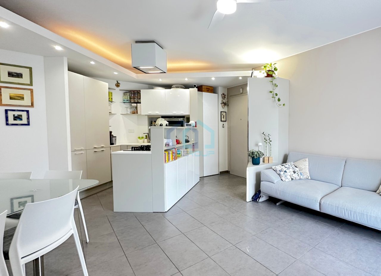 soggiorno - Quadrilocale Via Privata Vistamare 6, Savona - foto 1