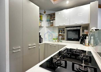 cucina - Quadrilocale Via Privata Vistamare 6, Savona - foto 7