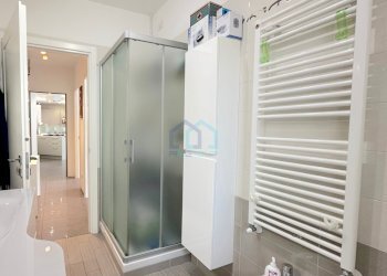 bagno - Quadrilocale Via Privata Vistamare 6, Savona - foto 15