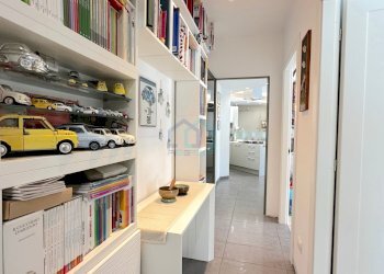 corridoio - Quadrilocale Via Privata Vistamare 6, Savona - foto 16