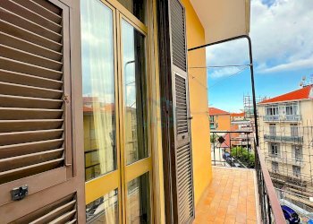 balcone - Appartamento Via Giuseppe Nervi 2, Savona - foto 22