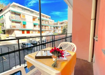 balcone - Trilocale Piazzale Piemonte 9, Albissola Marina - foto 1