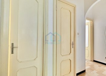 corridoio - Trilocale Piazzale Piemonte 9, Albissola Marina - foto 11