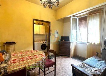 soggiorno - Quadrilocale Via Filippo Turati 17, Savona - foto 3