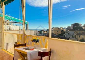 balcone vista - Trilocale Via Nicolò Sardi 30, Varazze - foto 1