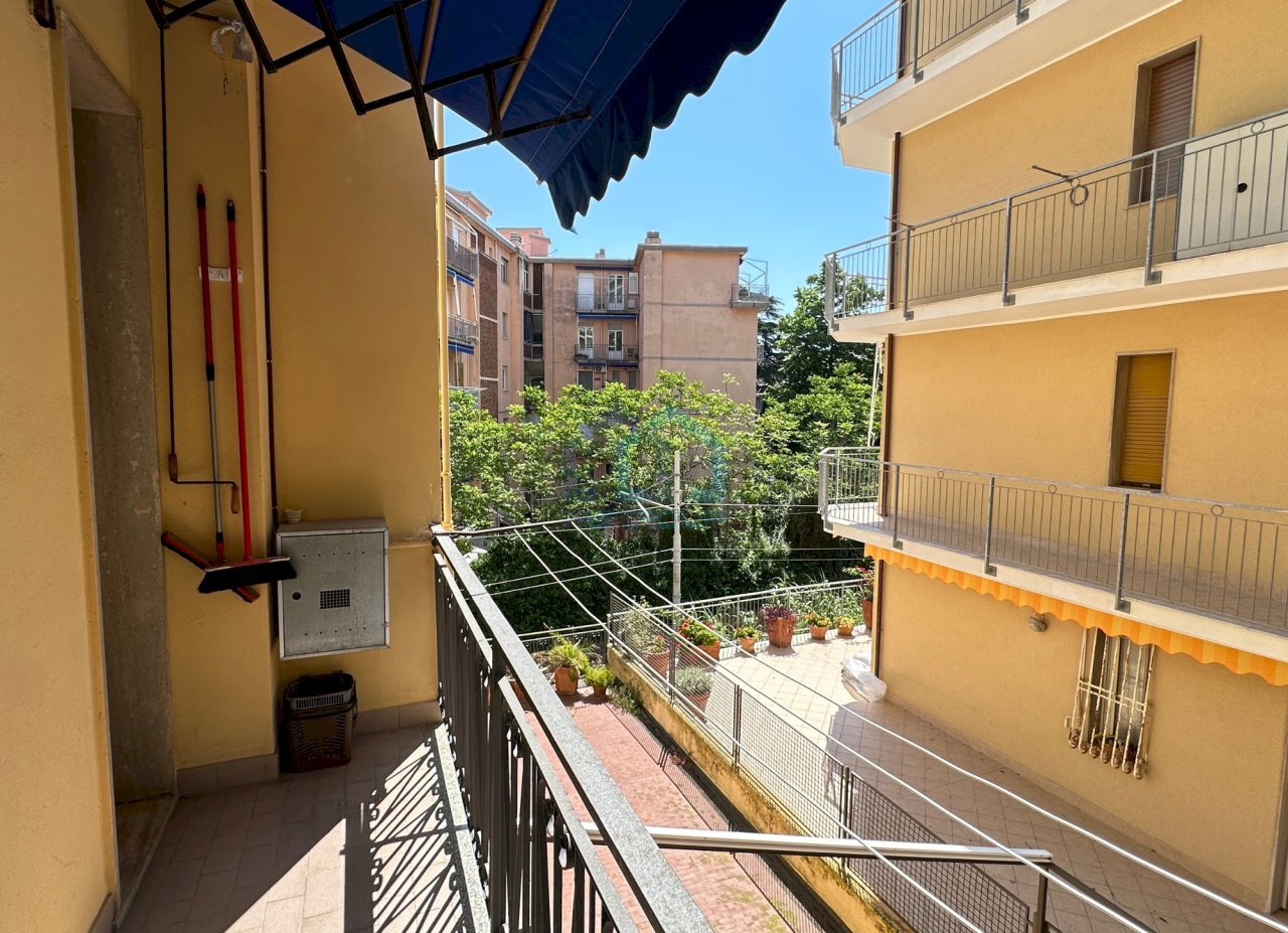 BALCONE - Quadrilocale Via Napoleone Buonaparte 1, Alassio - foto 1