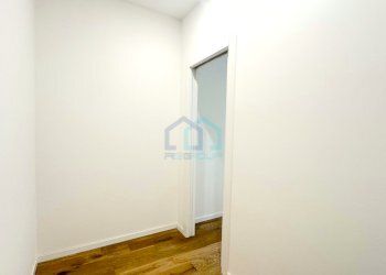 cabina armadio - Appartamento Via Pietro Paleocapa 14, Savona - foto 14