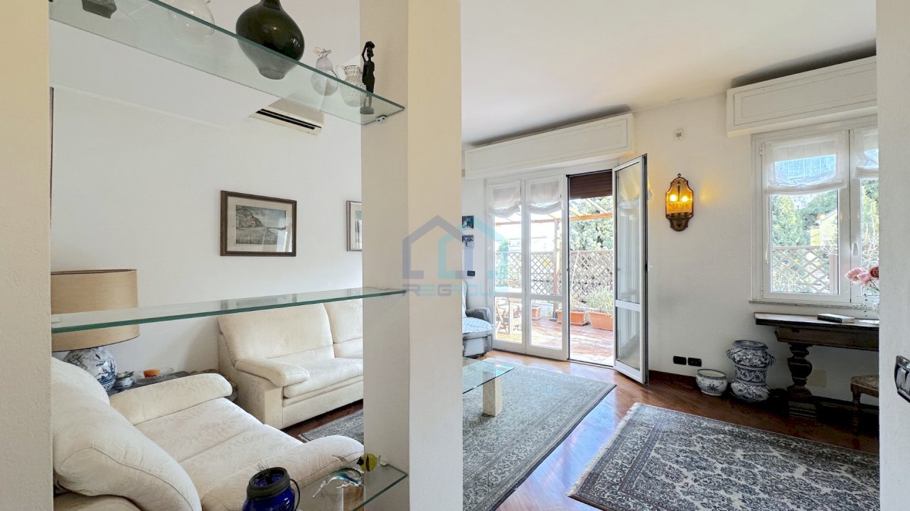 soggiorno - Appartamento piazzale piemonte  9, Albissola Marina - foto 2