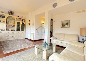 soggiorno - Appartamento piazzale piemonte  9, Albissola Marina - foto 3