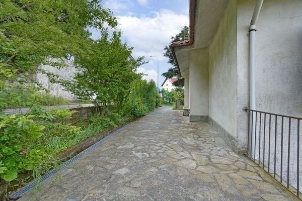 cortile - Independent house località corona, Stella - photo 3