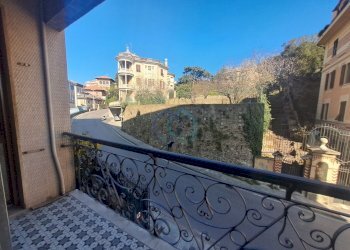 f39a4d4a-925c-4372-8d7e-b48f8782da7d.jpg - Quadrilocale Via de Mari 7, Savona - foto 10