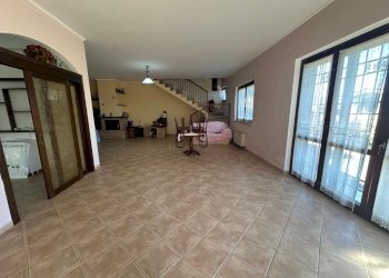 5c80c476-affb-45e4-8890-3de17f4e783c.jpg - Villa Via GuidoReni, Guidonia Montecelio - foto 17