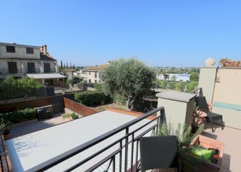 IMG_4172.JPG - Villa Via di Marco Simone  80, Guidonia Montecelio - foto 29