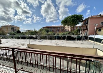 balcone.jpg - Appartamento Via Piacenza 440D, Chiavari - foto 5