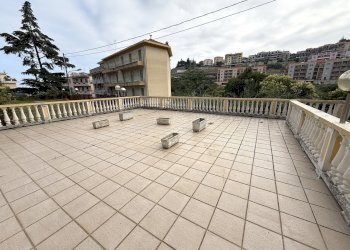 IMG_5775.JPG - Porzione di casa Sanremo - foto 1