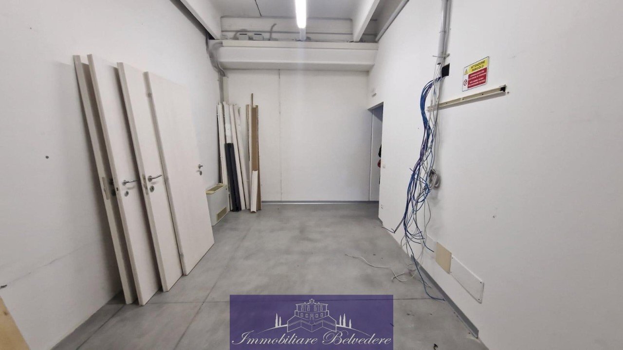 40c4b110-a885-47ae-8262-dc5c30e41a4f.JPG - Magazzino Viale Europa, Scandicci - foto 2