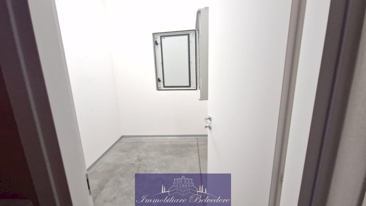 406f9eb5-d2c8-41e8-9249-df074d231c15.JPG - Magazzino Viale Europa, Scandicci - foto 3