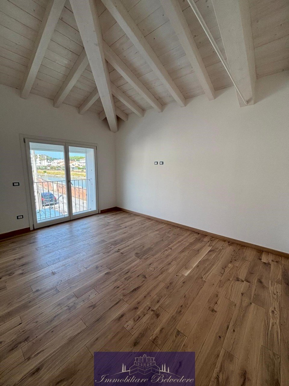 PHOTO-2025-08-27-10-37-24.jpg - Appartamento Via Mazzini, Camaiore - foto 2