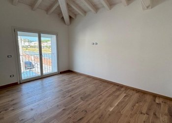 PHOTO-2025-08-27-10-37-24.jpg - Appartamento Via Mazzini, Camaiore - foto 2