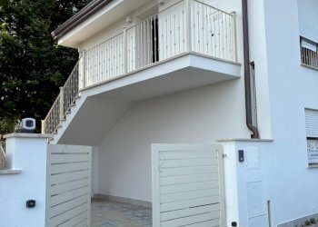 PHOTO-2025-08-27-10-37-594.jpg - Appartamento Via Mazzini, Camaiore - foto 13