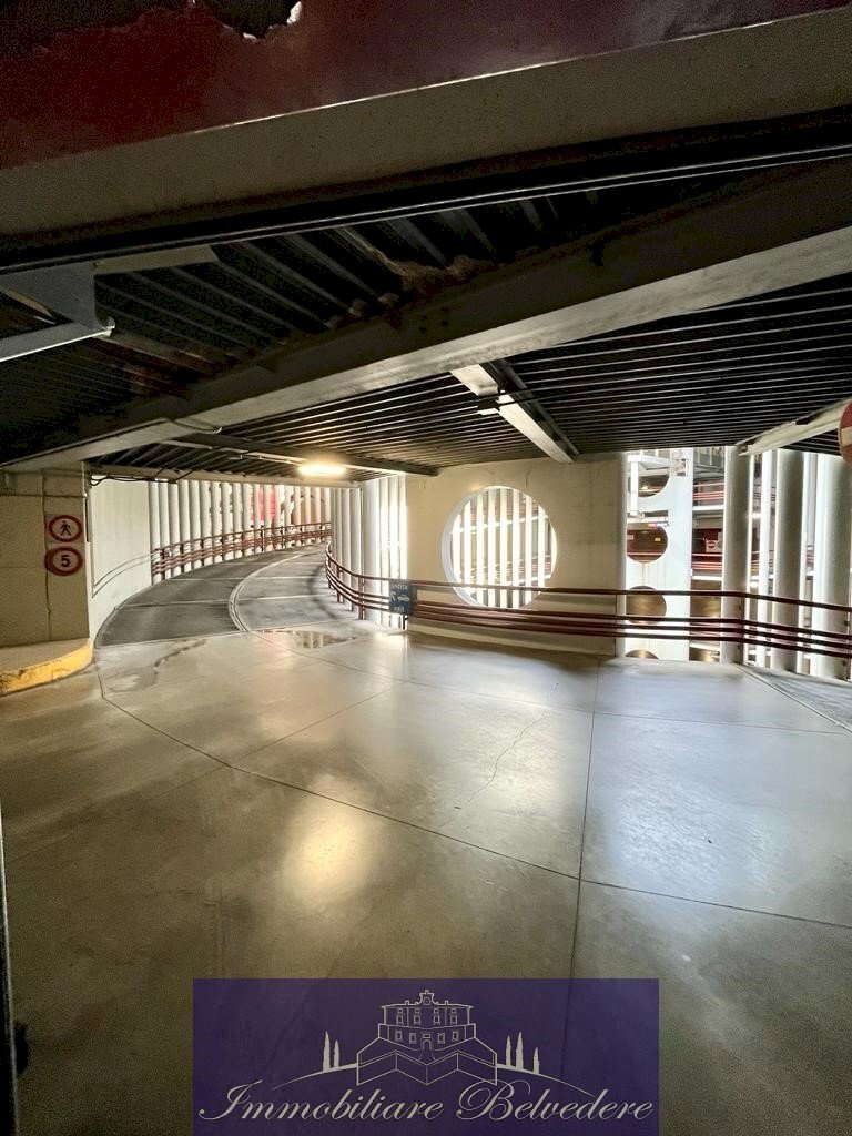 WhatsApp Image 2023-06-21 at 16.08.20 (1).jpeg - Box Piazza Santa Maria Novella, Firenze - foto 2