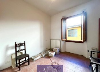 WhatsApp Image 2025-04-04 at 10.48.28 (1).jpeg - Bilocale Via Alfredo Oriani, Firenze - foto 1