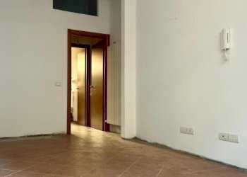 WhatsApp Image 2025-04-04 at 10.48.29 (7).jpeg - Bilocale Via Alfredo Oriani, Firenze - foto 9