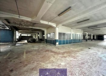 WhatsApp Image 2025-01-30 at 16.55.51.jpeg - Box Via Baracca, Firenze - foto 10