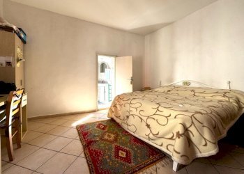 camera da letto - Villa Via del Bisenzio, Vernio - foto 16