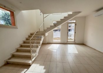 sala - Villa Piazza del Comune, Vaiano - foto 2