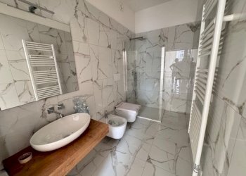 bagno - Villa Piazza del Comune, Vaiano - foto 4