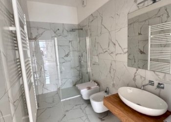 bagno - Villa Piazza del Comune, Vaiano - foto 12