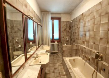 bagno - Villa Via Francesco Ferrucci, Prato - photo 15