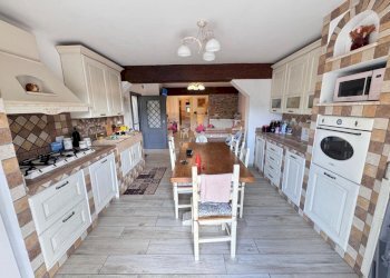 cucina - Porzione di casa Via Don Milani 9, Vaiano - foto 6