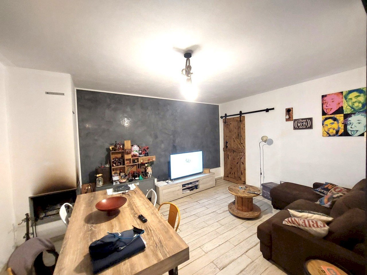 sala - Trilocale Piazza Giuseppe Mazzini, Vaiano - foto 2