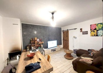 sala - Trilocale Piazza Giuseppe Mazzini, Vaiano - foto 2