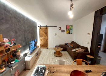 sala - Trilocale Piazza Giuseppe Mazzini, Vaiano - foto 3