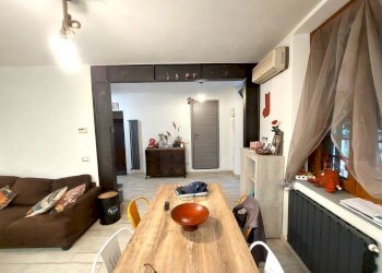 sala - Trilocale Piazza Giuseppe Mazzini, Vaiano - foto 6