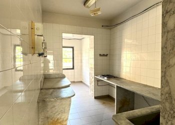 IMG_1349.jpg - Locale Commerciale Piazza Salvador Allende, Vaiano - foto 5