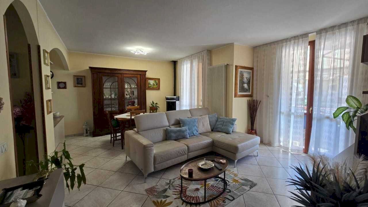1ea5adfd-62b1-45da-9b56-1055e05c00da.jpg - Villa a Schiera San Mauro Pascoli - foto 1