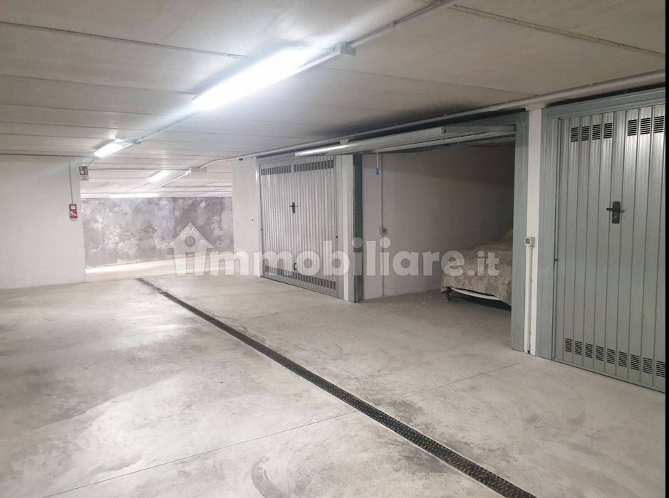 Screenshot 2025-06-17 at 10-33-53 Posto auto - mot - Box Savignano sul Rubicone - foto 1