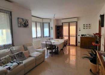 IMG-20250206-WA0084.jpg - Appartamento via de bernardi, Bellaria-Igea Marina - foto 1